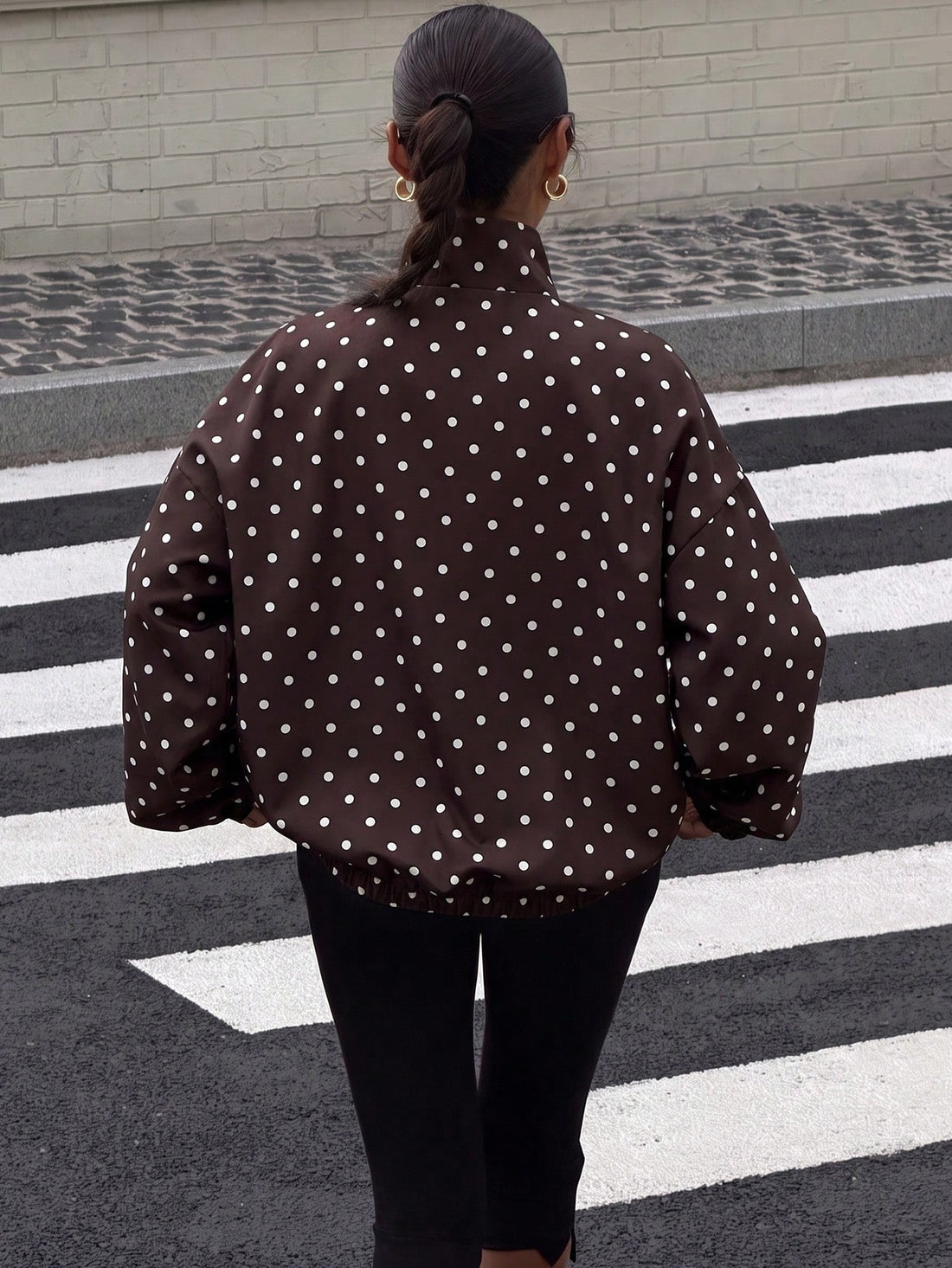 Chaqueta marrón lunares