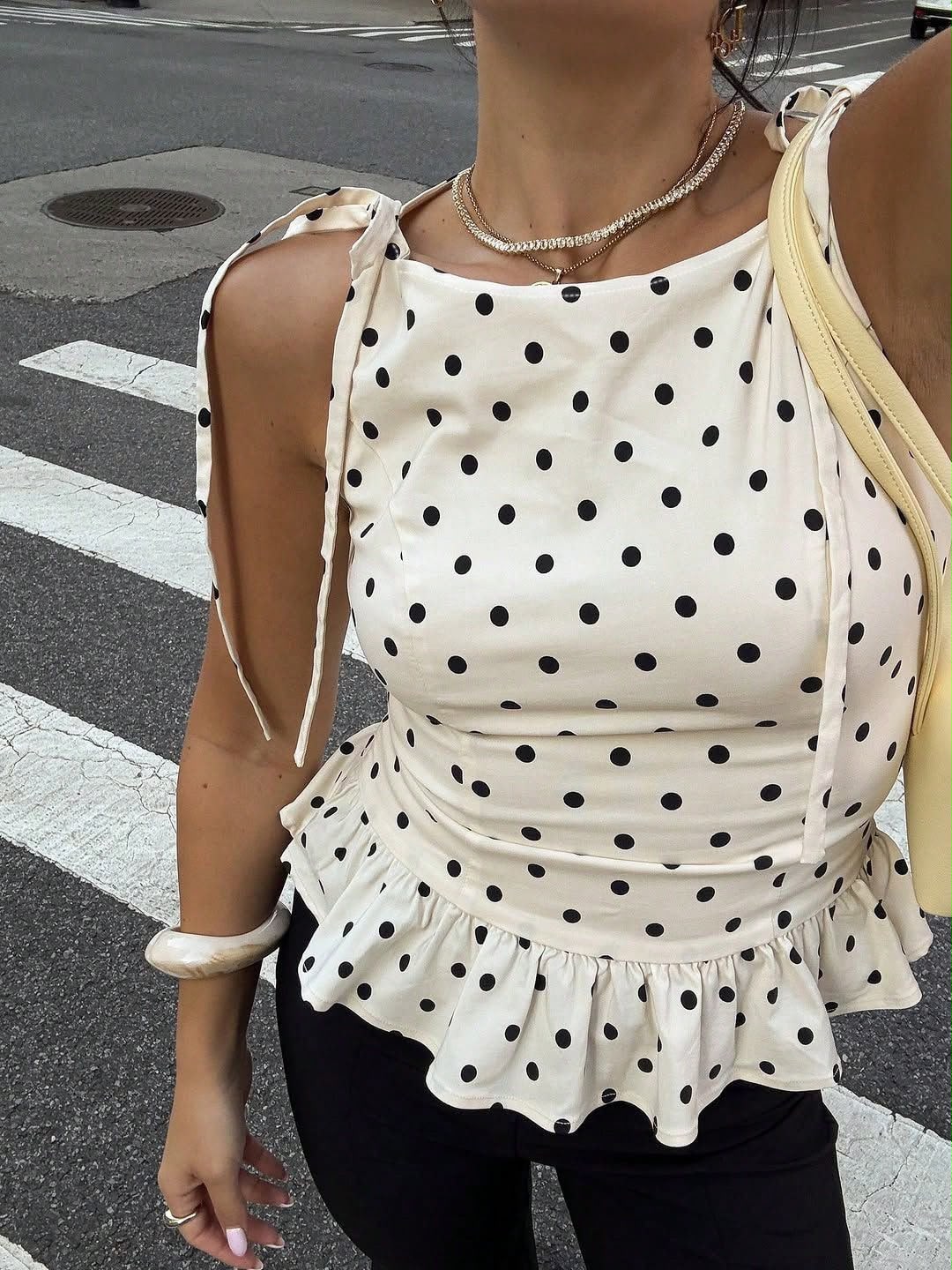 Blusa lunares